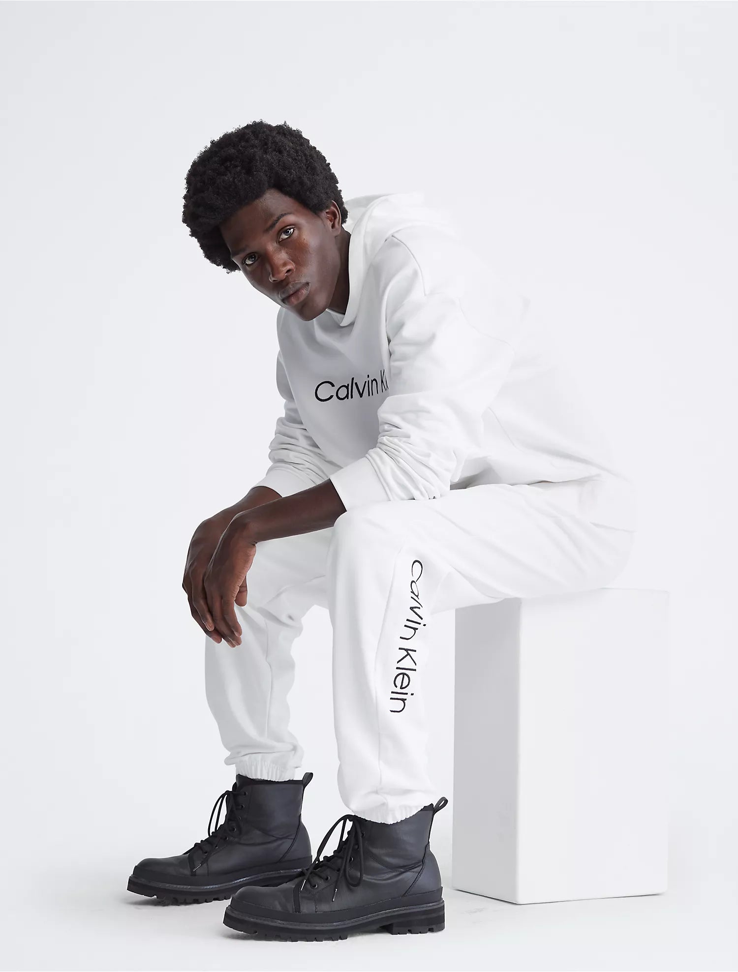 Calvin Klein Standard Logo Joggers - Men
