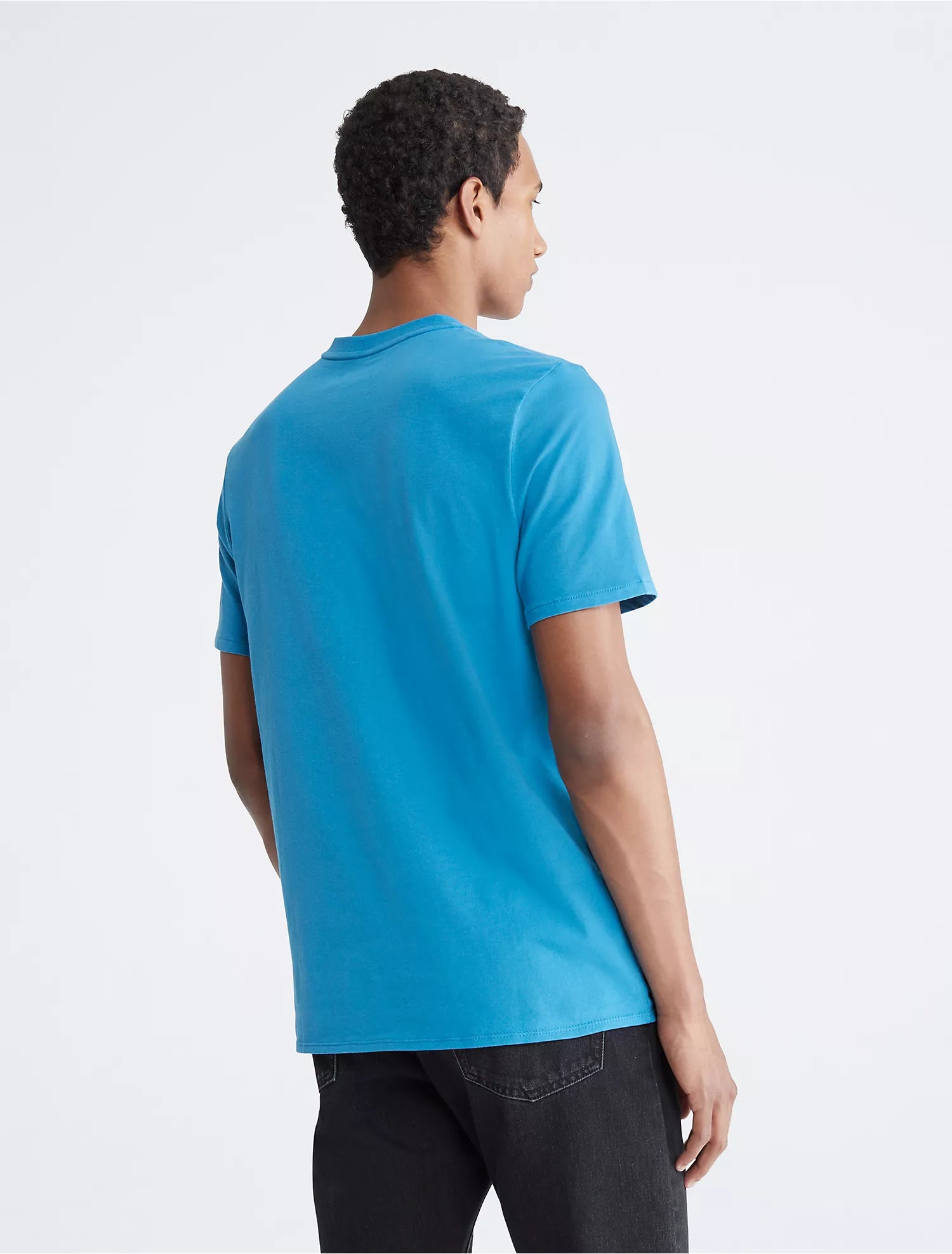 Calvin Klein Smooth Cotton Solid V-Neck T-Shirt - Men