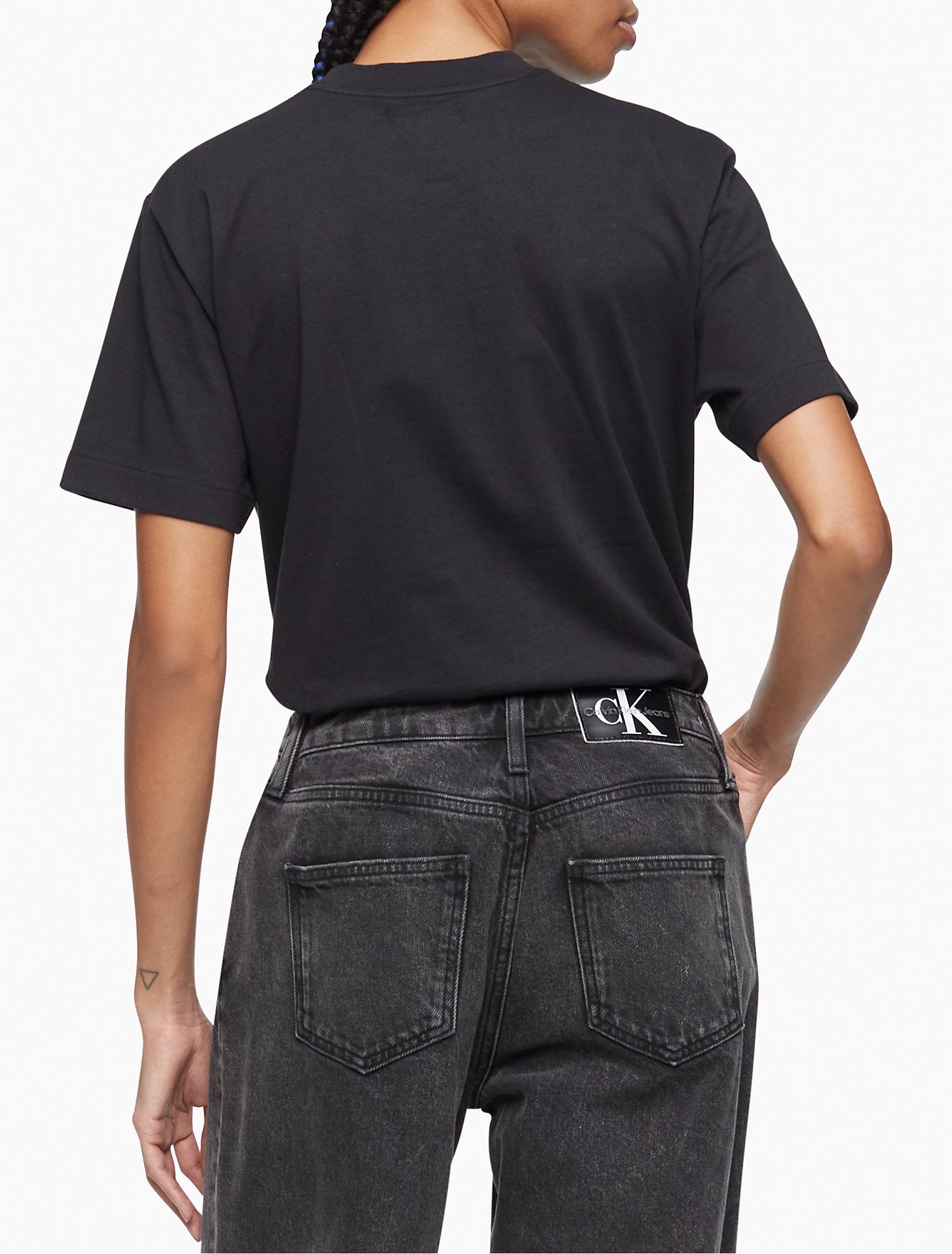 Calvin Klein Relaxed Fit Standard Logo Crewneck T-Shirt - Women
