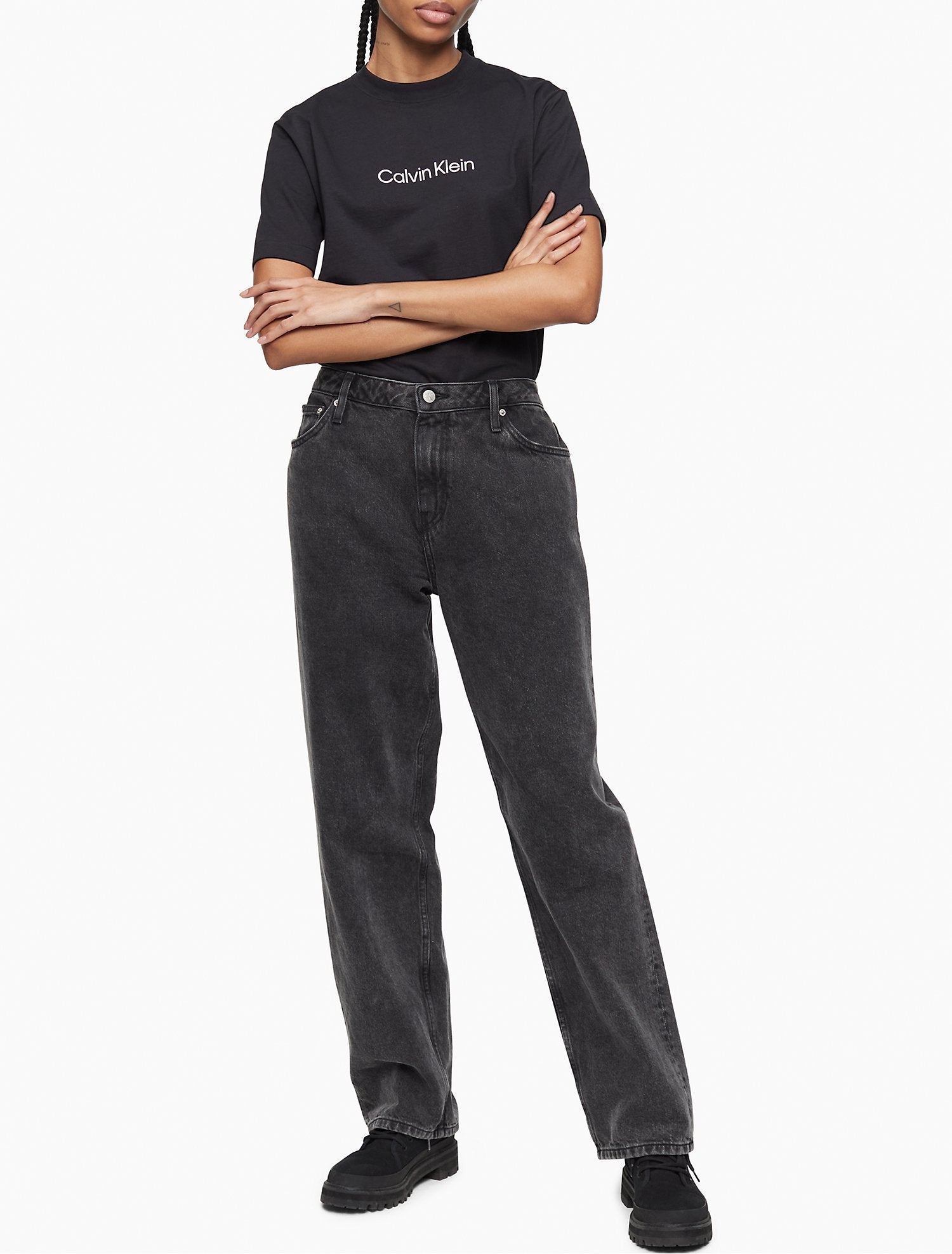 Calvin Klein Relaxed Fit Standard Logo Crewneck T-Shirt - Women