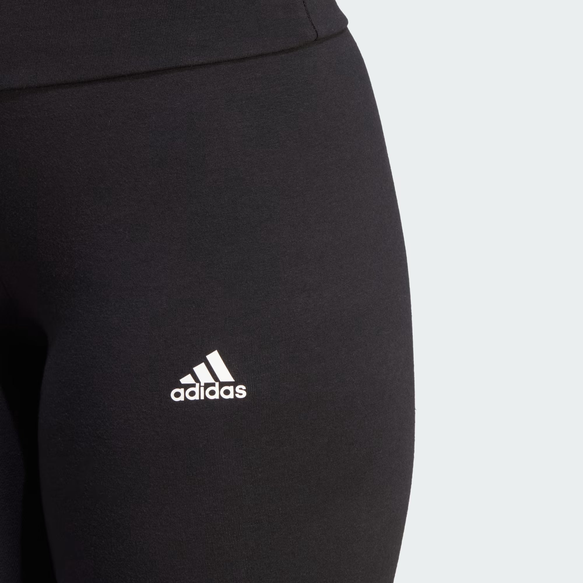 Adidas Essentials Highwaisted Logo Leggings - Women