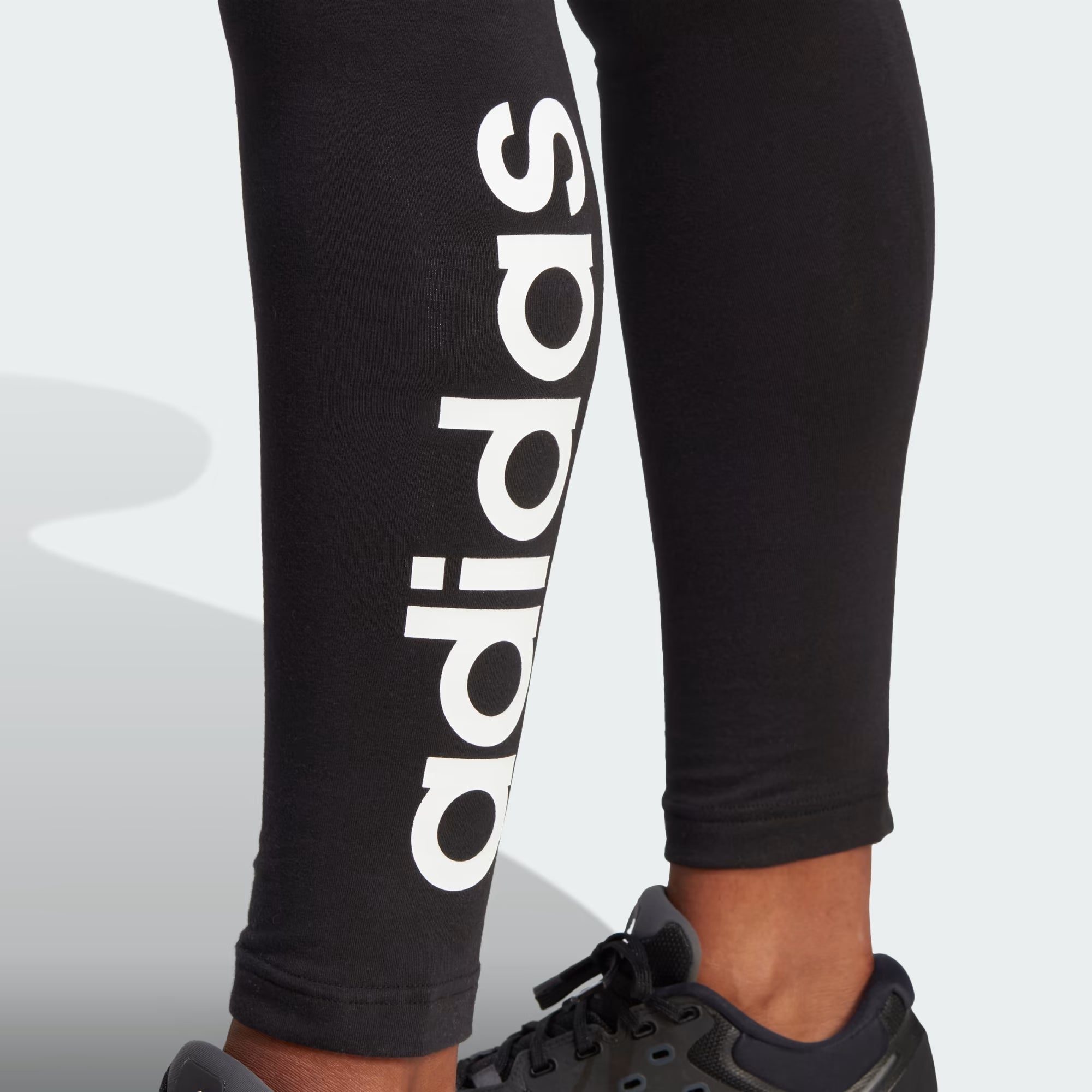 Adidas Essentials Highwaisted Logo Leggings - Women