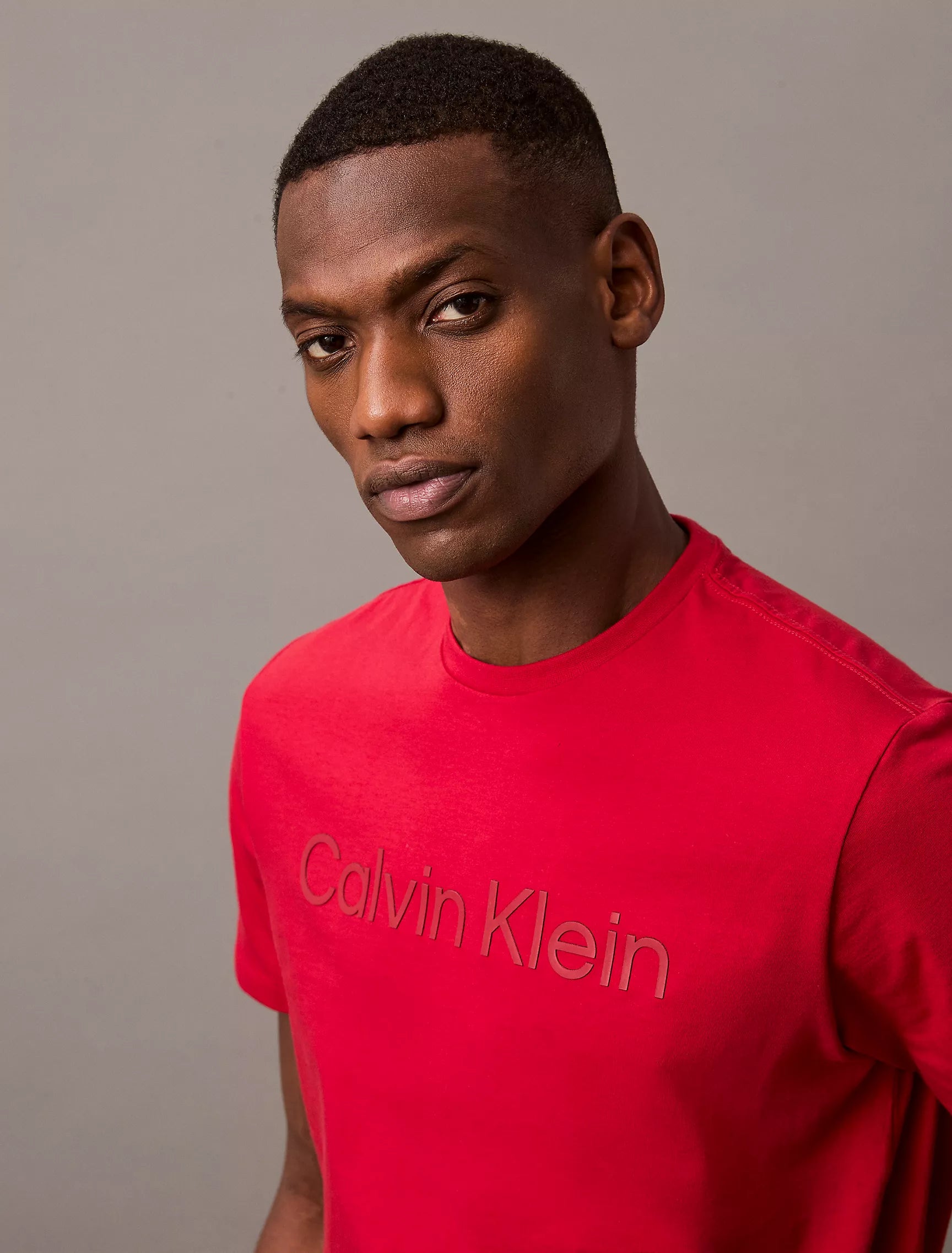 Calvin Klein Standard Logo Classic T-Shirt - Men