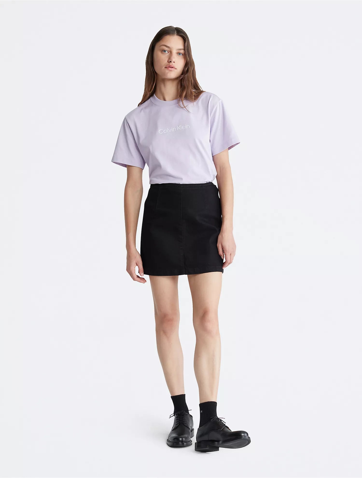 Calvin Klein Relaxed Fit Standard Logo Crewneck T-Shirt - Women
