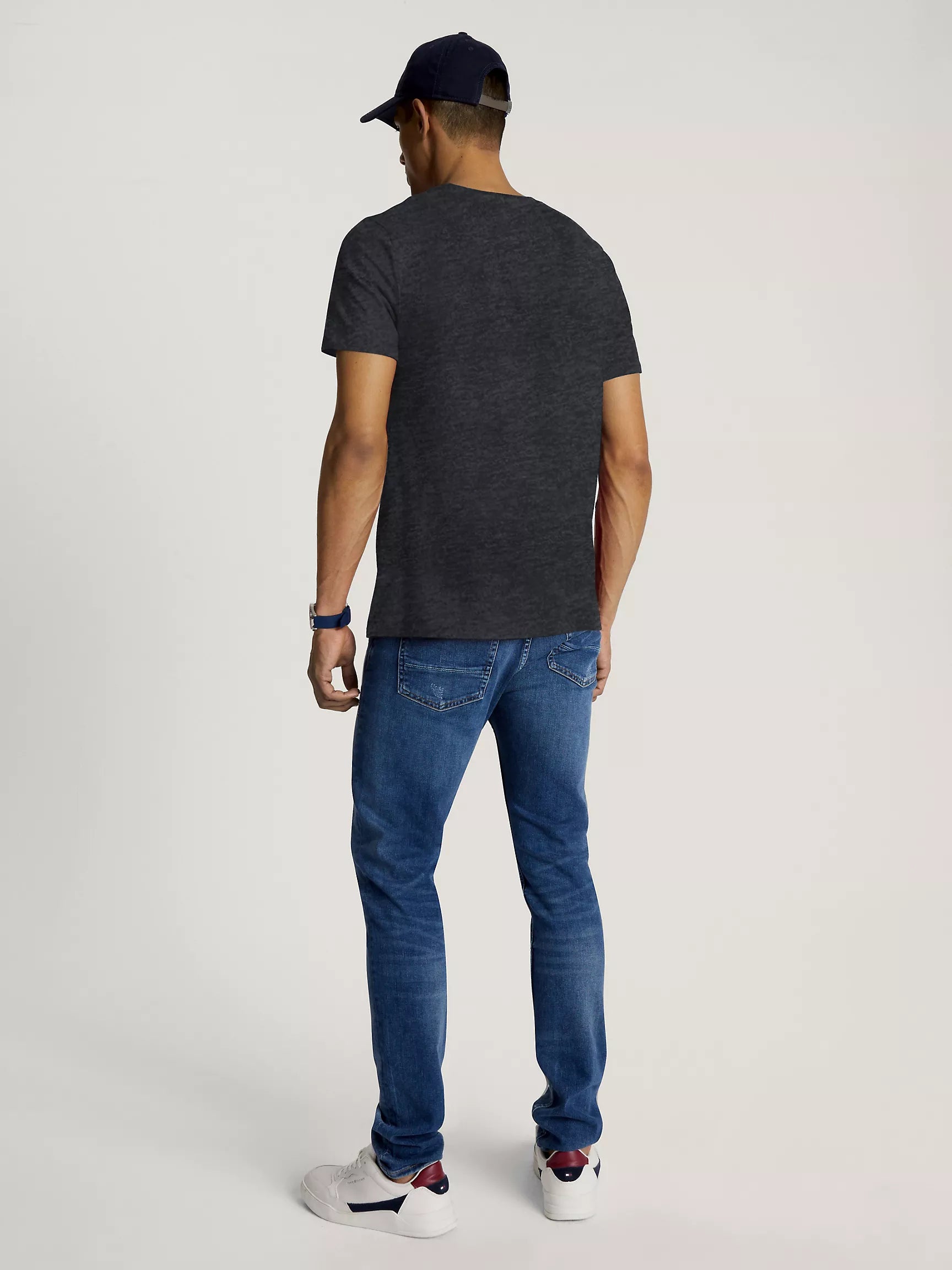 Tommy Hilfiger Essential Solid T-Shirt - Men