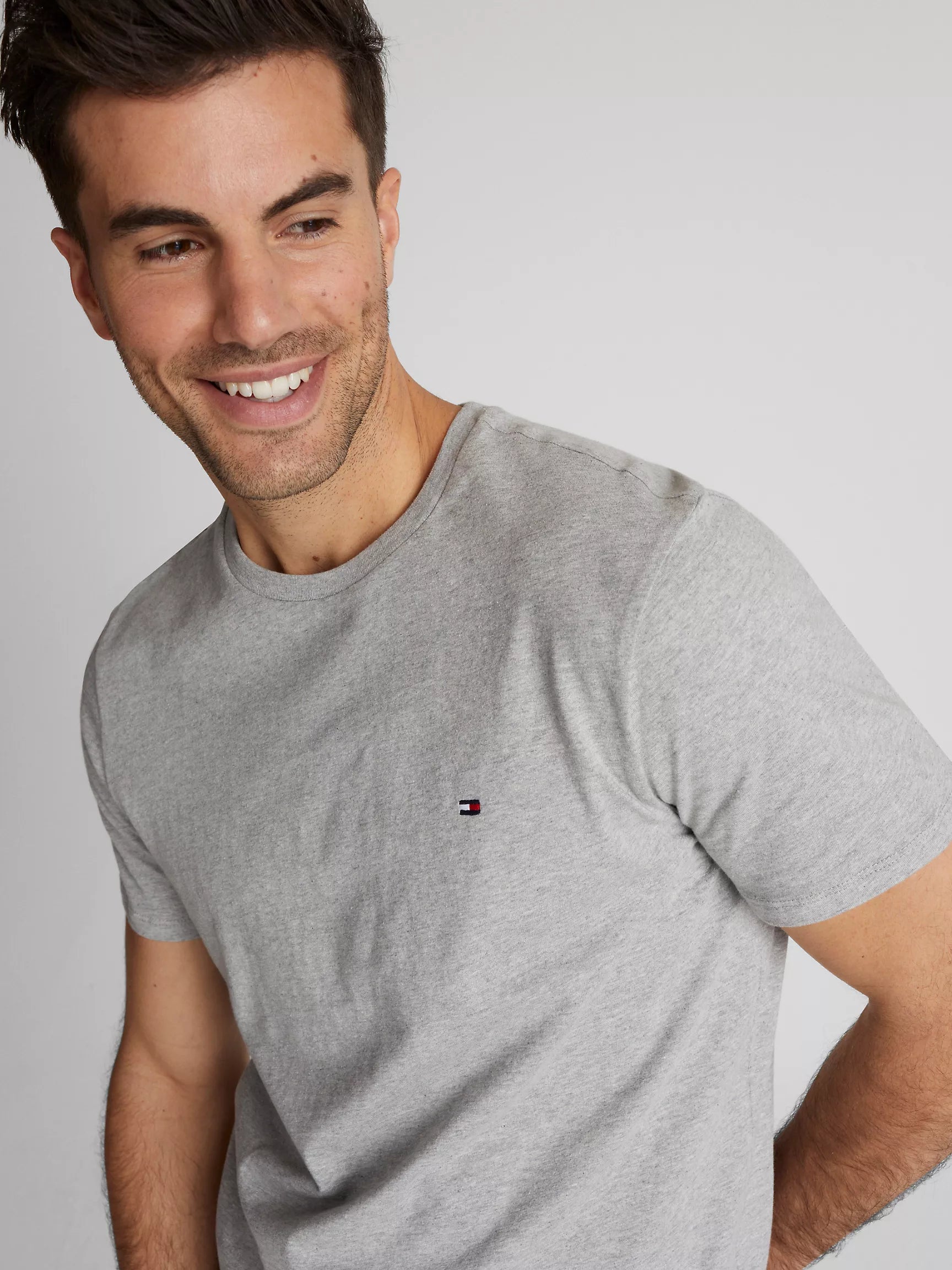 Tommy Hilfiger Essential Solid T-Shirt - Men