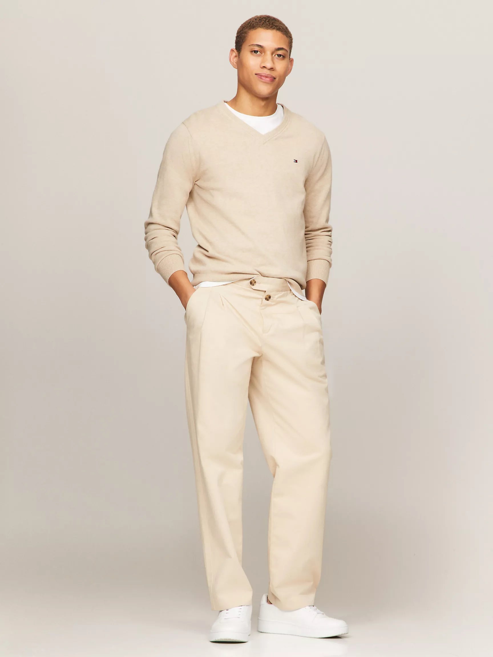 Tommy Hilfiger Solid Logo V-Neck Sweater - Men