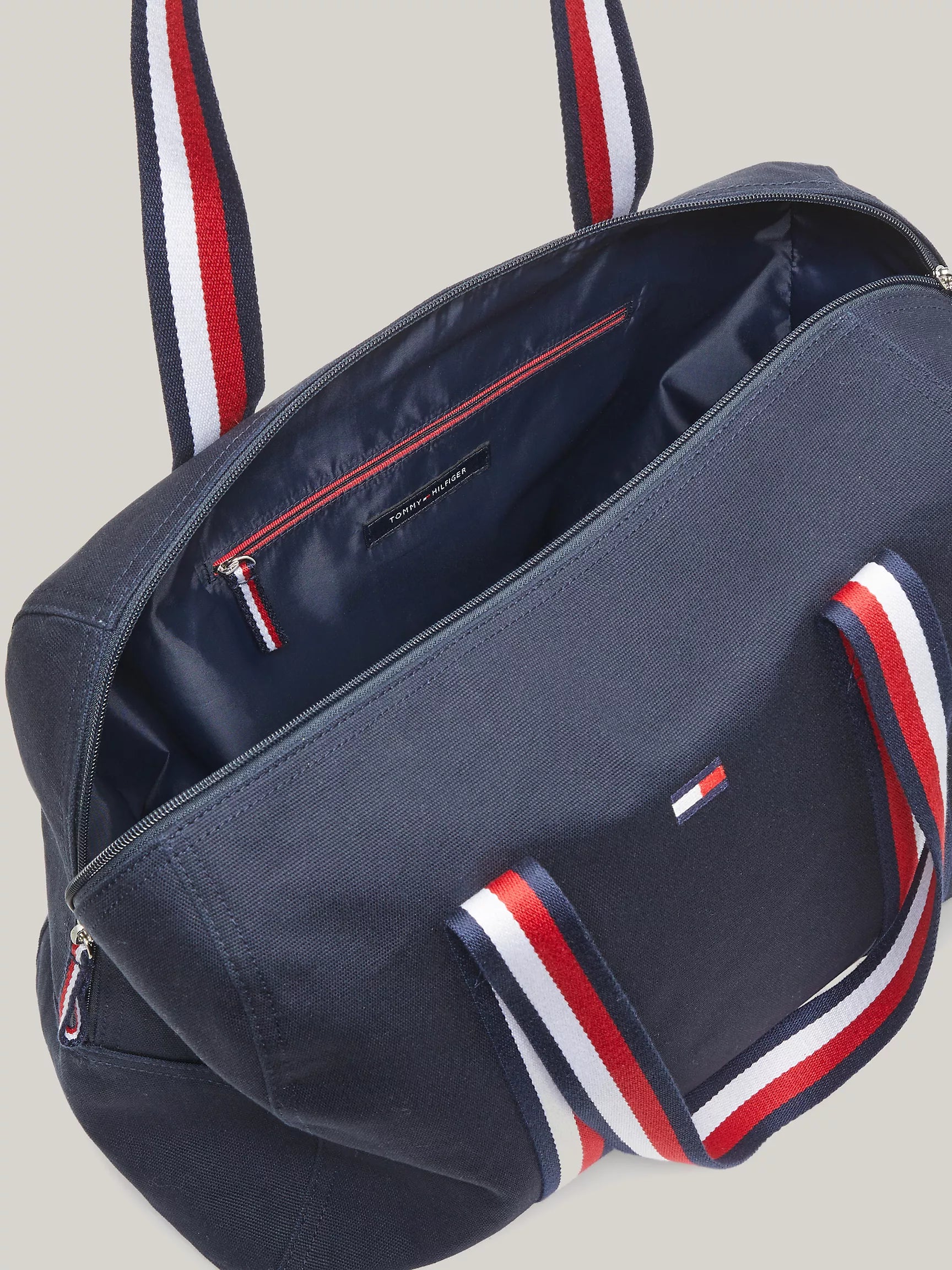 Tommy Hilfiger Signature Duffle Bag - Women