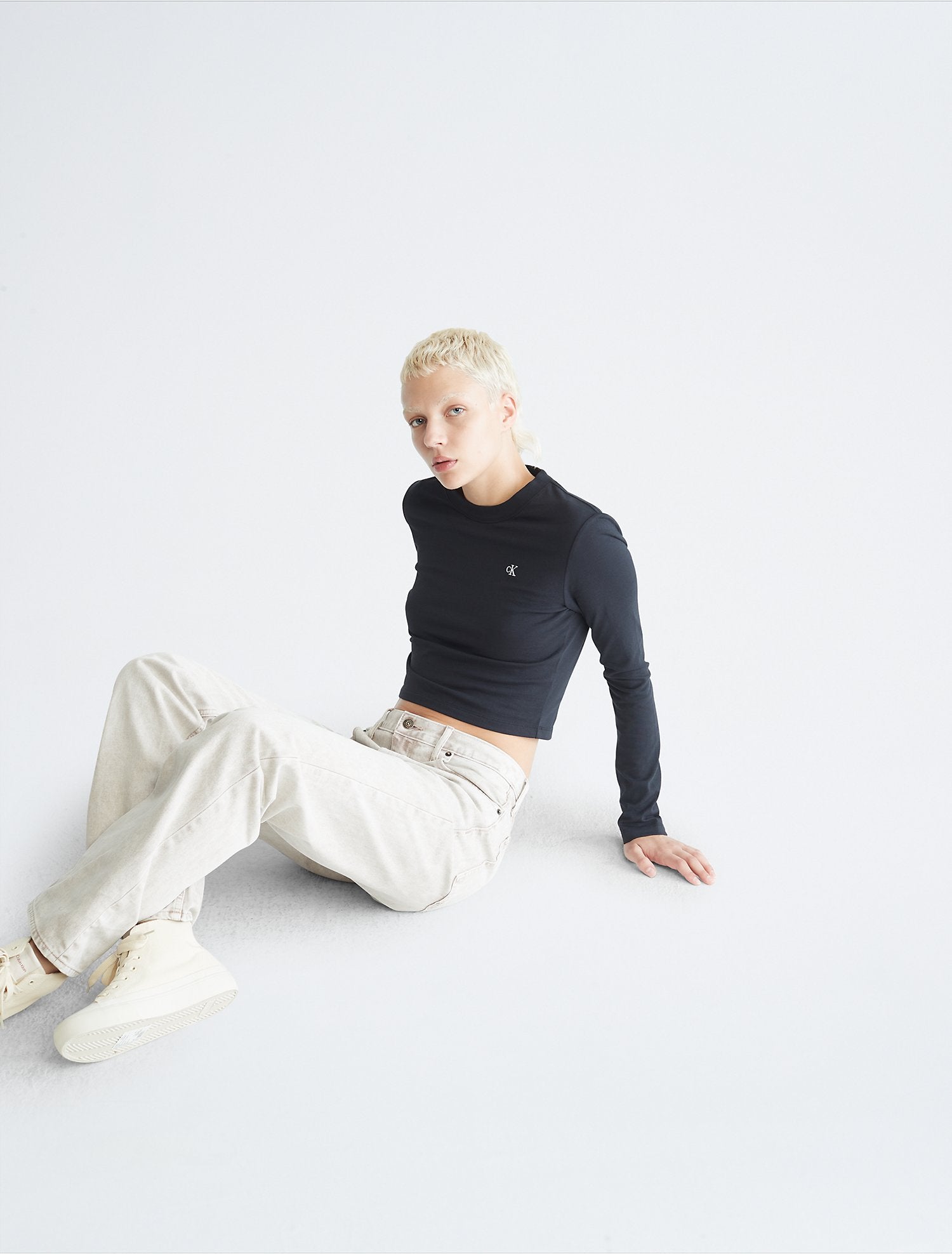 Calvin Klein Monogram Logo Long Sleeve Crop Top - Women