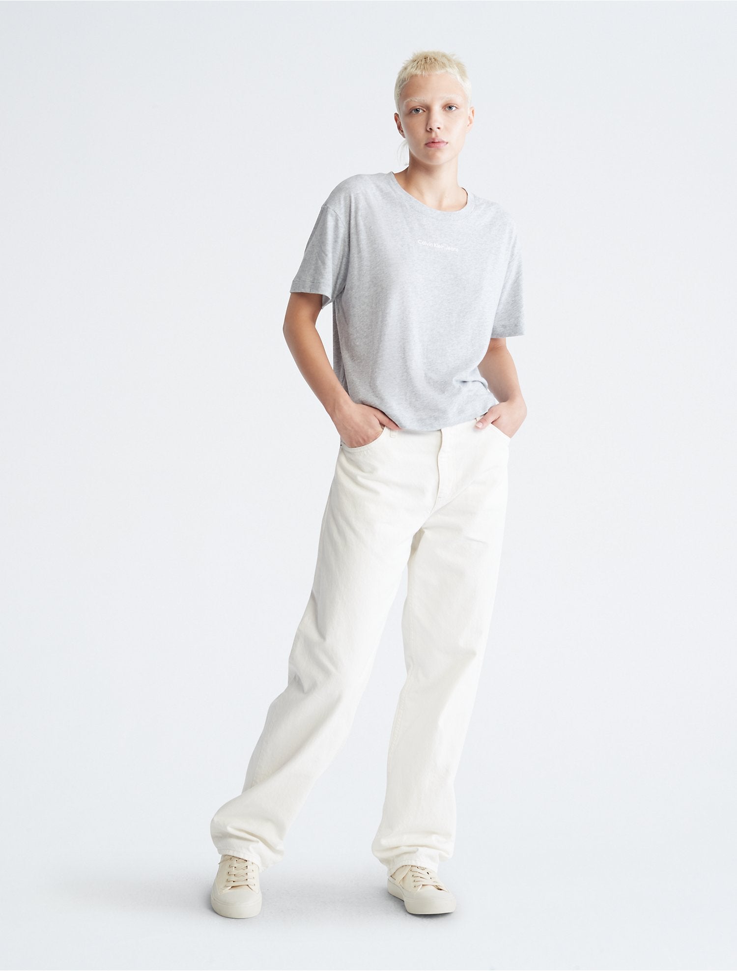 Calvin Klein Compact Logo Boyfriend T-Shirt - Women