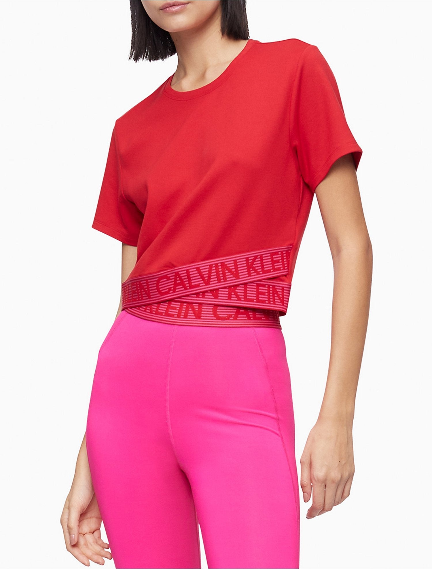 Calvin Klein Women T-Shirts Cherry- Oshoplin