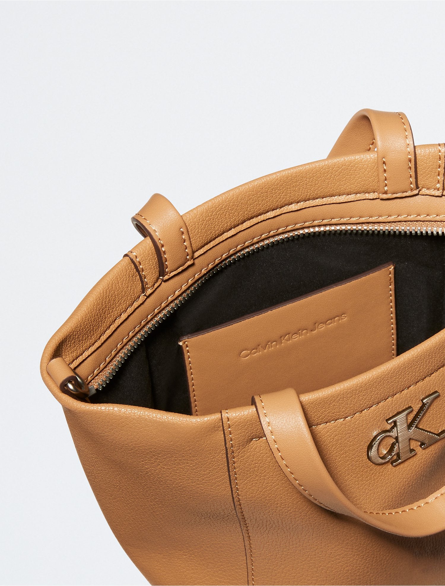 Calvin Klein Minimal Monogram Shoulder Bag - Women