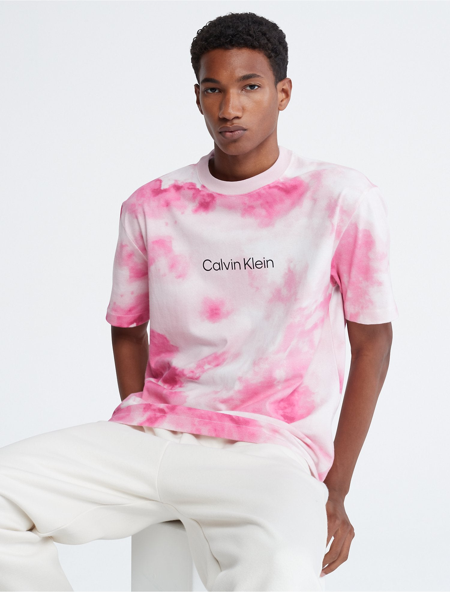 Calvin Klein Color Relaxed Fit Standard Logo Printed Crewneck T-Shirt - Men